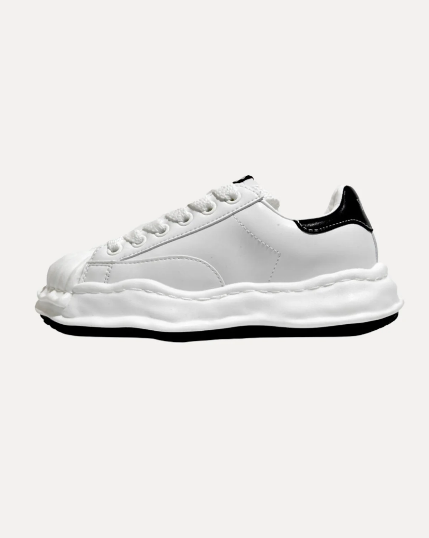 Wave Solo Leather Sneaker