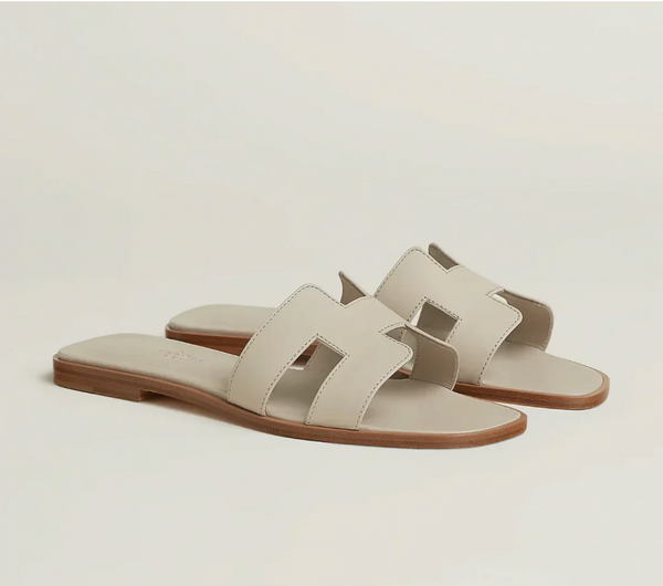 HRMS Sandalen